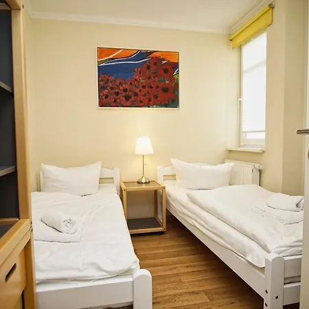 아파트 Meeresblickresidenzen Nr 19 Mit Sauna- Und Schwimmbadnutzung Im Ahoi Sellin 괴렌